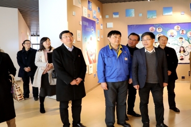 2020年1月3日，時任浙江省民政廳黨組成員、副廳長江宇蒞臨景興紙業(yè)調(diào)研企業(yè)發(fā)展情況、黨建工作